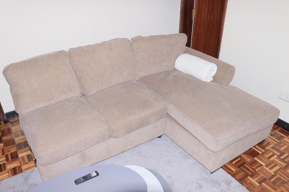 Lux Suites Hostpoa Airbnb's Eldoret