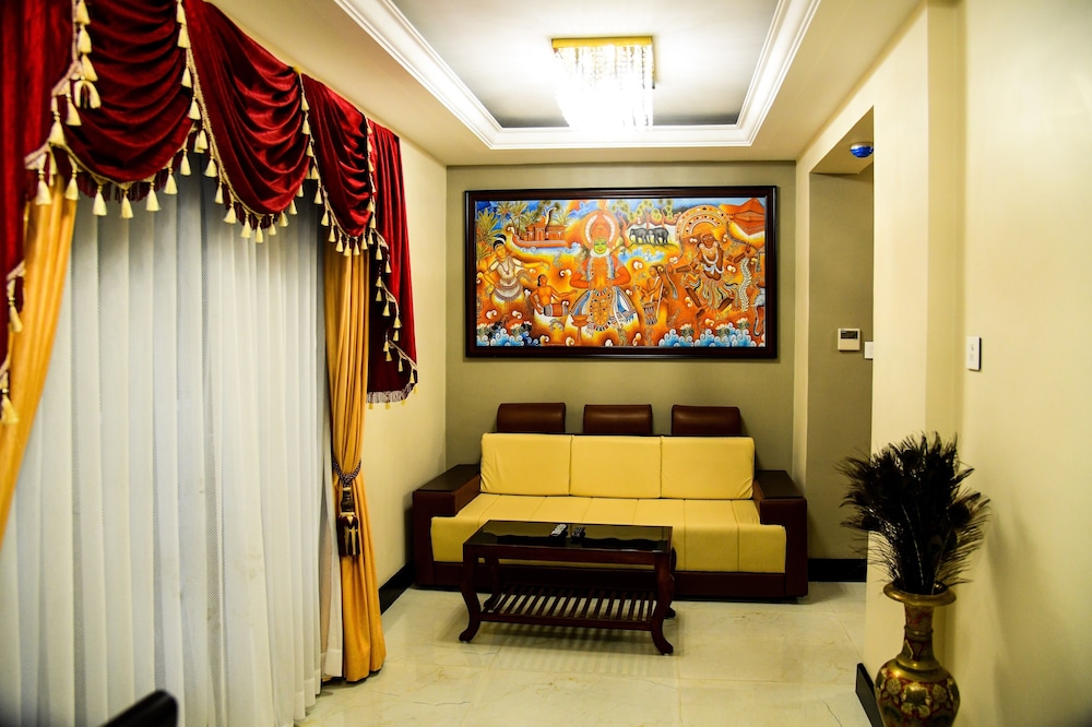 Sajjoys Hotel