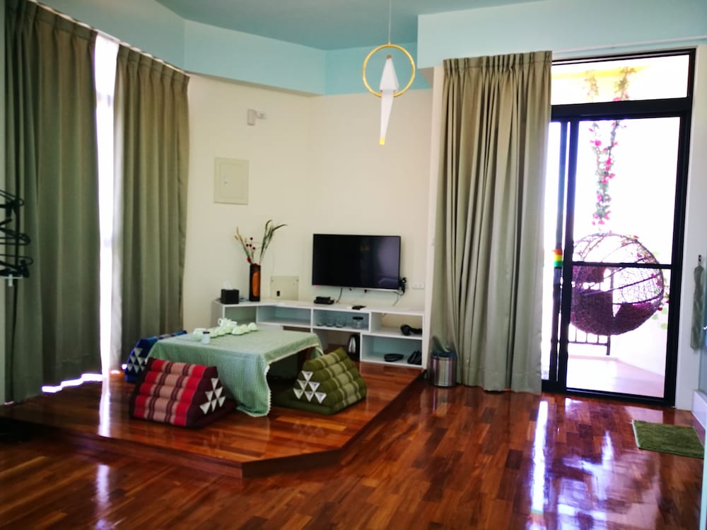 198 Red Hat B&B
