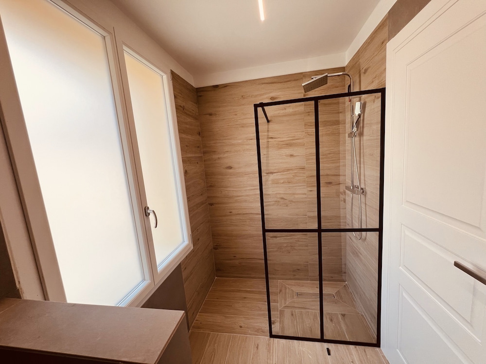 5 Terre hub suite