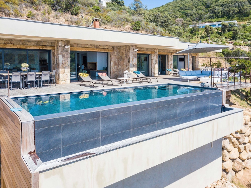 Architect Villaproperty Sea View Close to the Beaches