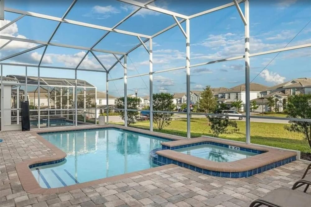 Champions Gate 6BR Villa Pool Spa Retreat