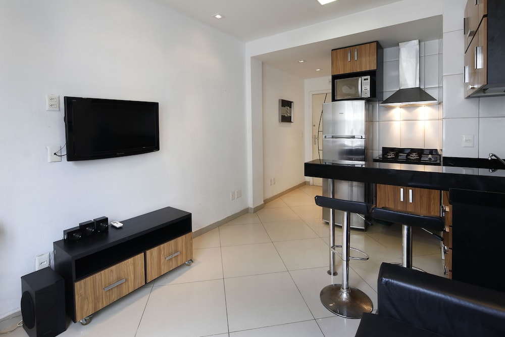 Rio Rentals 021 - U010 Excelente apartamento em Copacabana