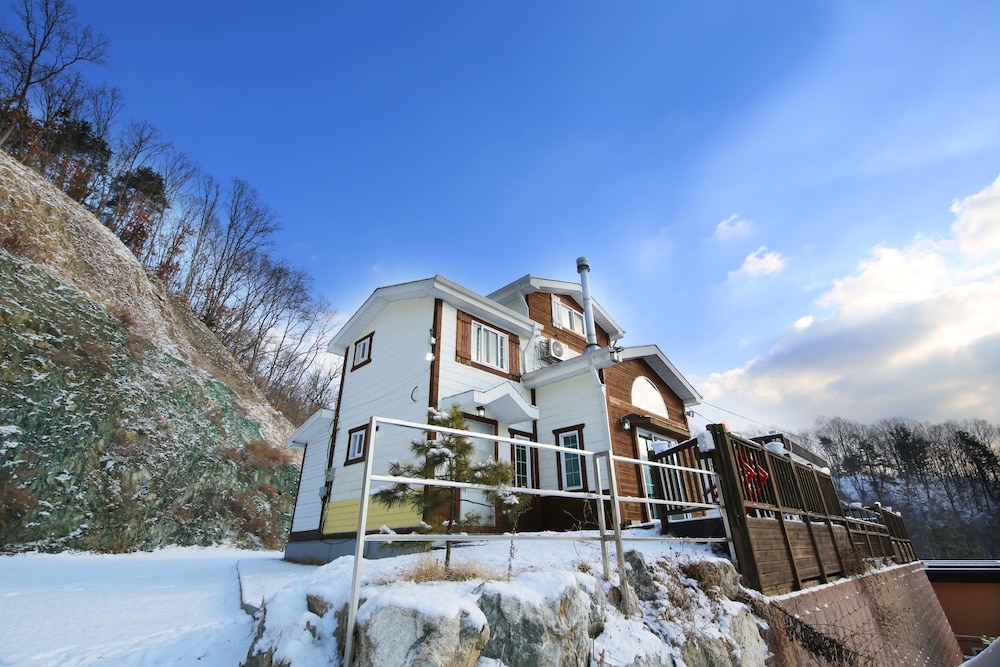 Mori House