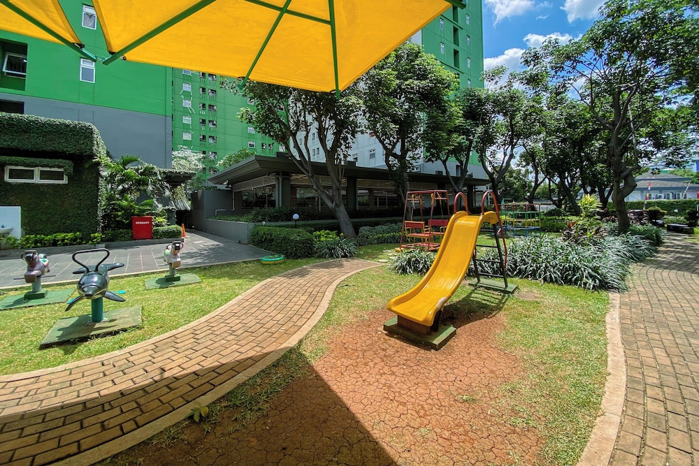 Good and Cozy 2BR at Green Pramuka City Apartment