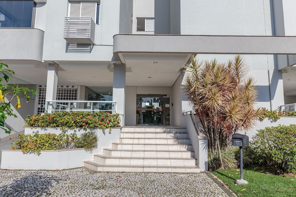 Beautiful Apart 5 min Jurere Open Shopping Emr302