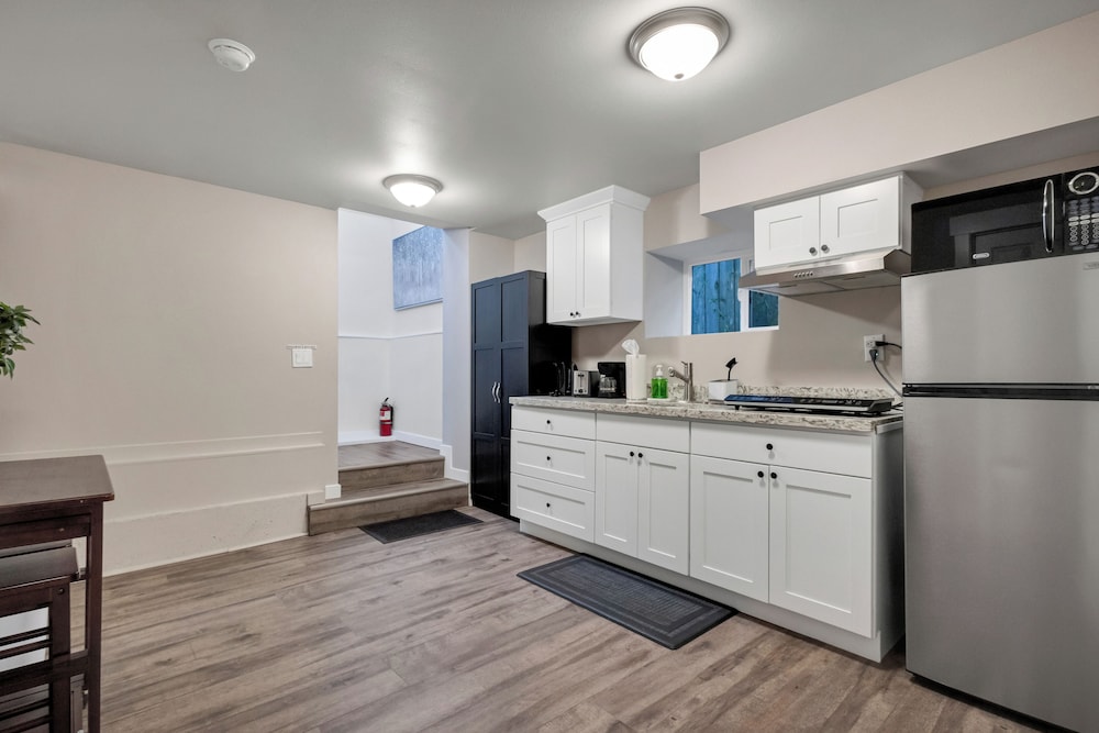 Judkins Retreat - Close to Downtown