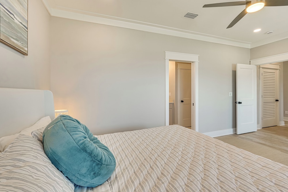 5,000+ Sq Ft! Luxe Beachfront House in Port St Joe