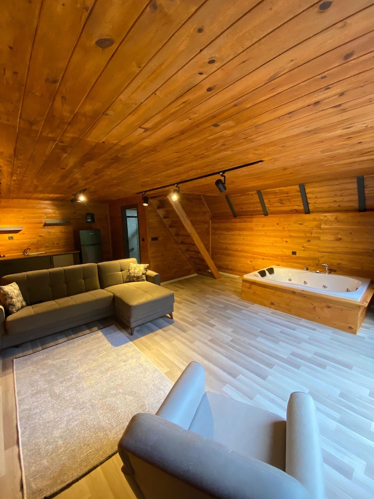 Tozkaban Bungalov