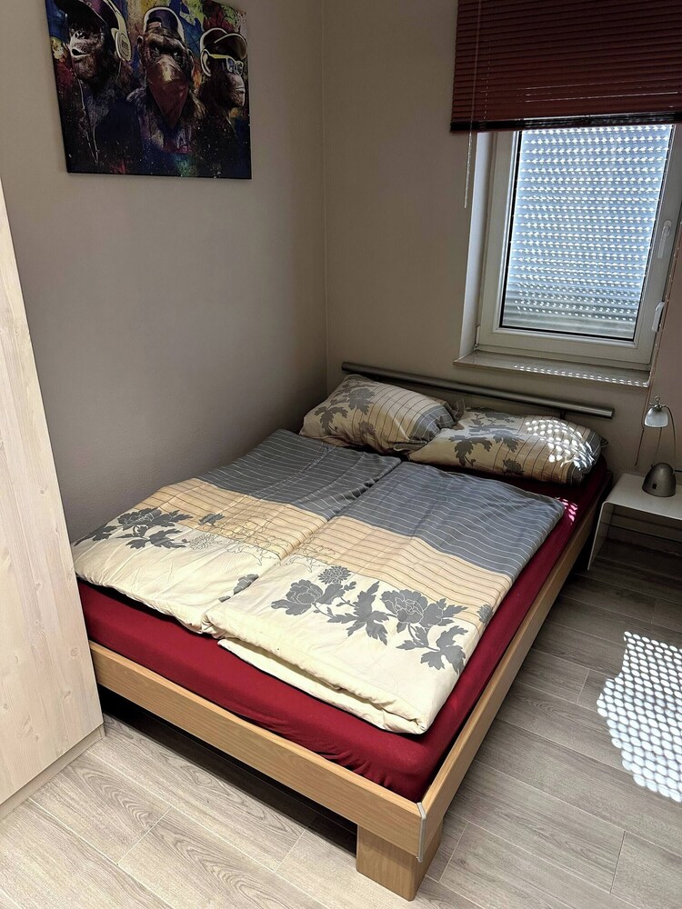 Large Accommodation for up to 18 People Near Halle & Leipzig With Pool Table