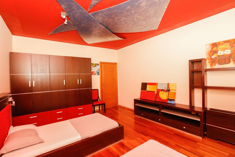Luxury European Trade Center Apartment