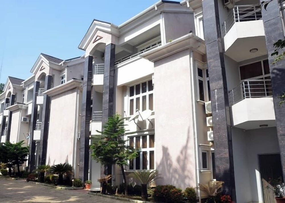 Hillview Apartments