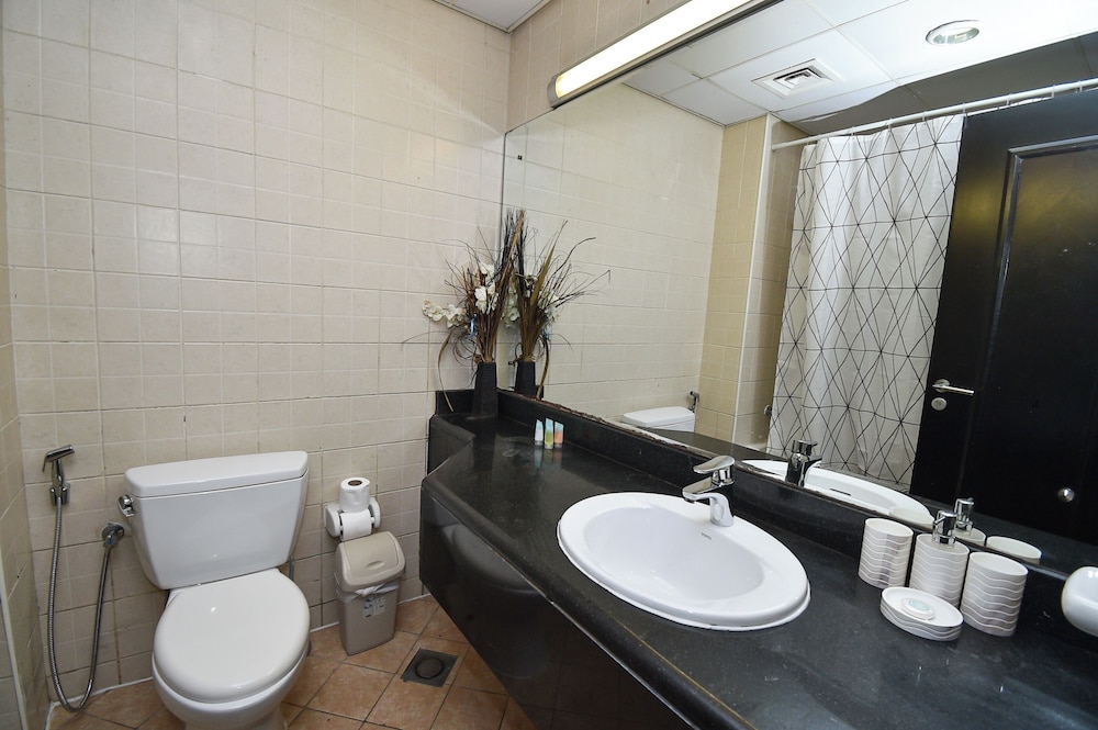 MGL - Spacious Studio Apartment