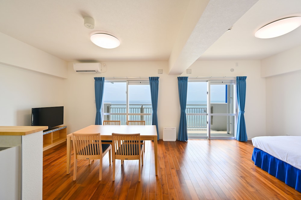 Daily & Weekly Condominium Blue Ocean Ishigaki