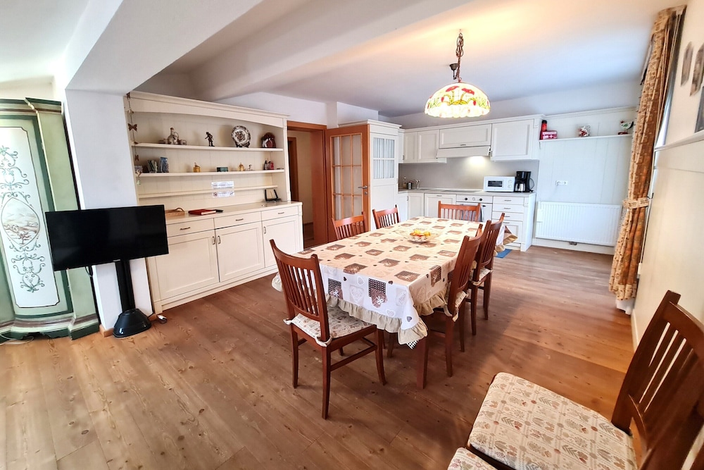 Wonderful Apartment With Views of the Slopes