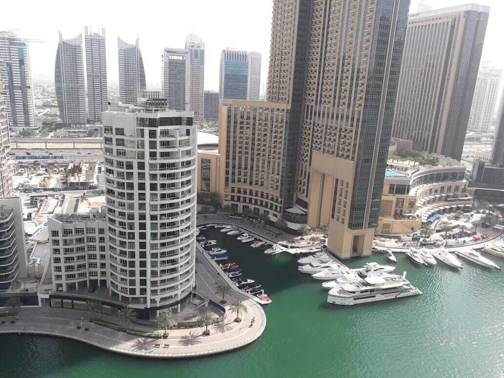 Golden Stay Vacation Continental Tower