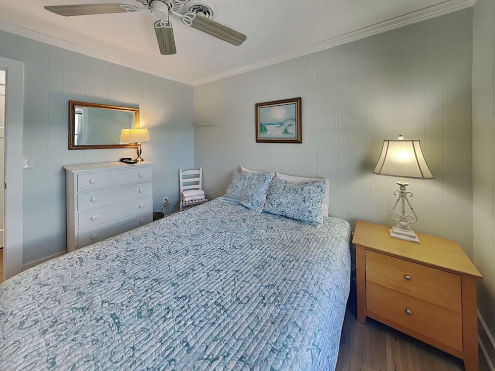Kirk's Mema's Beach by Topsail Realty