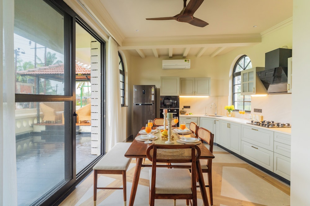 Water Edge by Akama Homes- 4Bhk Luxe