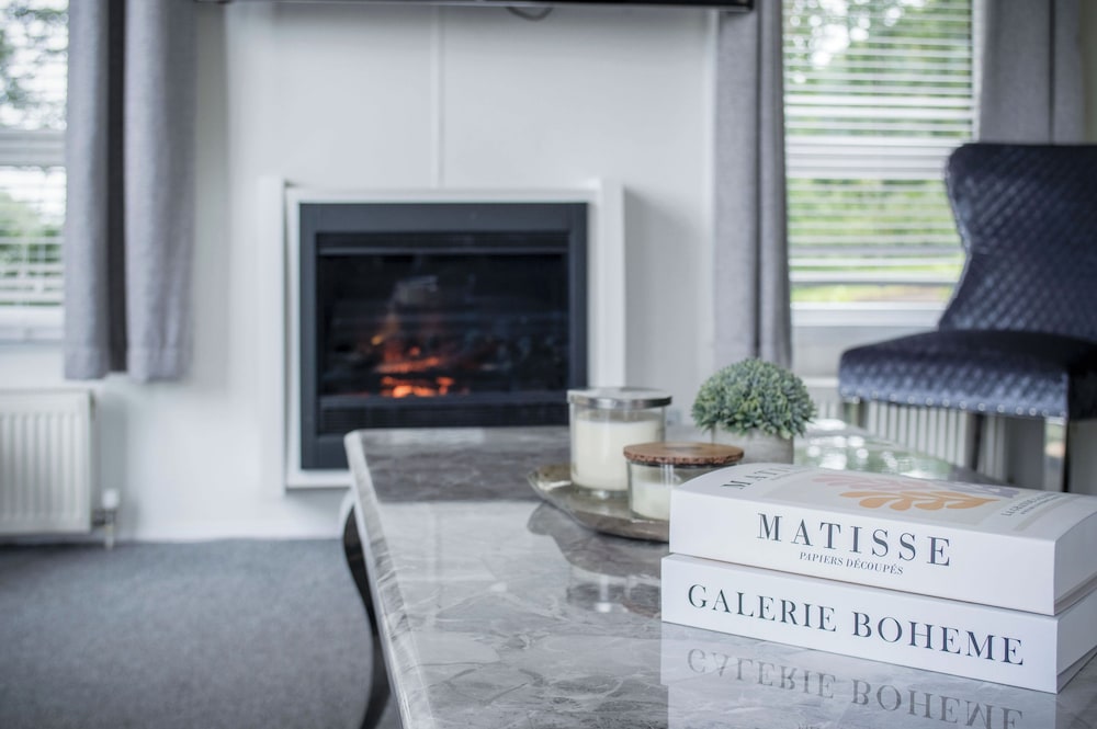 1 Manor Lodge - 3 Bedroom Lodge - Pendine