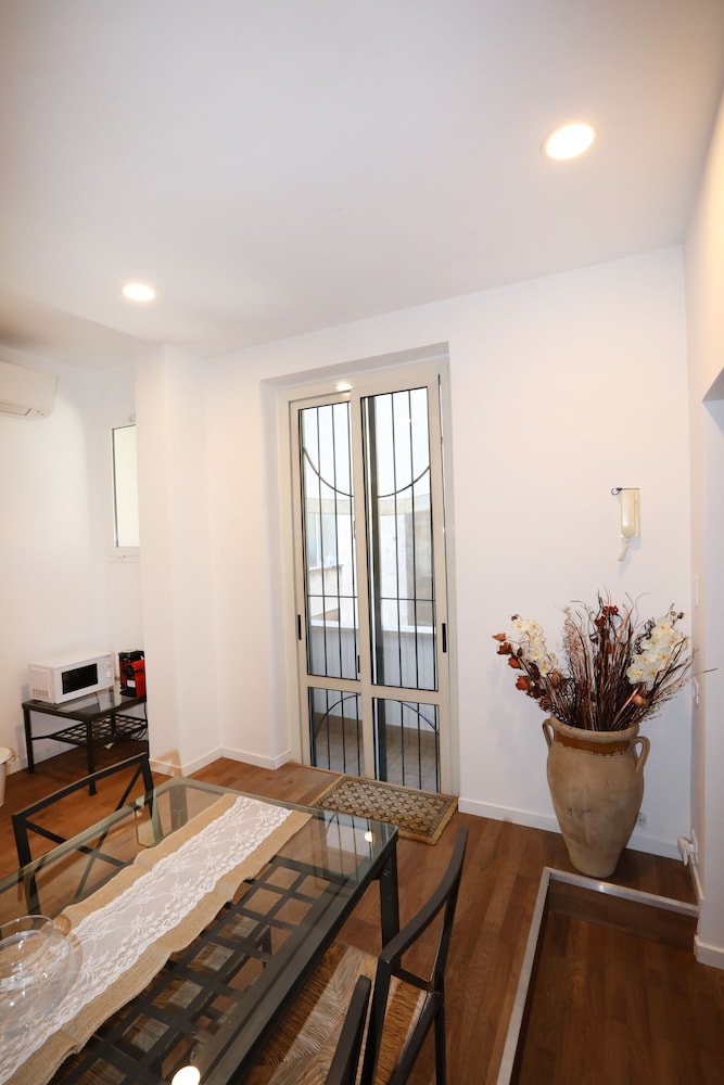 Unique Luxury Apartment and Rooms