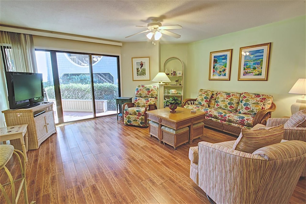 Hibiscus C102 [2/2] Free Activities! & Oceanview Wifi 3 Pools view 5