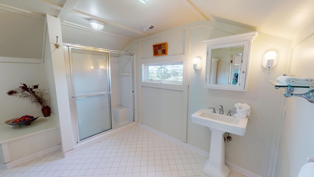 Lollipop II by Tybee Vacation Rentals