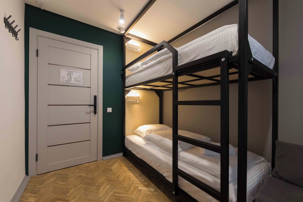 Urban Rooms