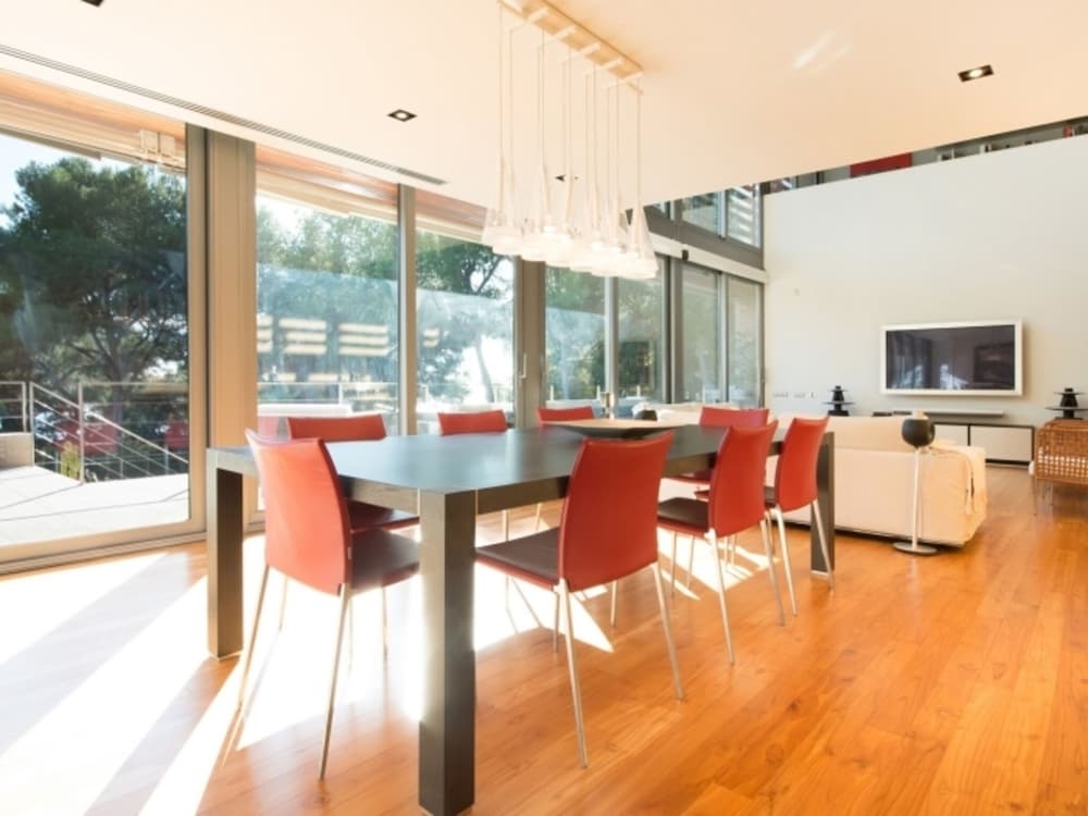 Costa Dorada - Villa Design view 4