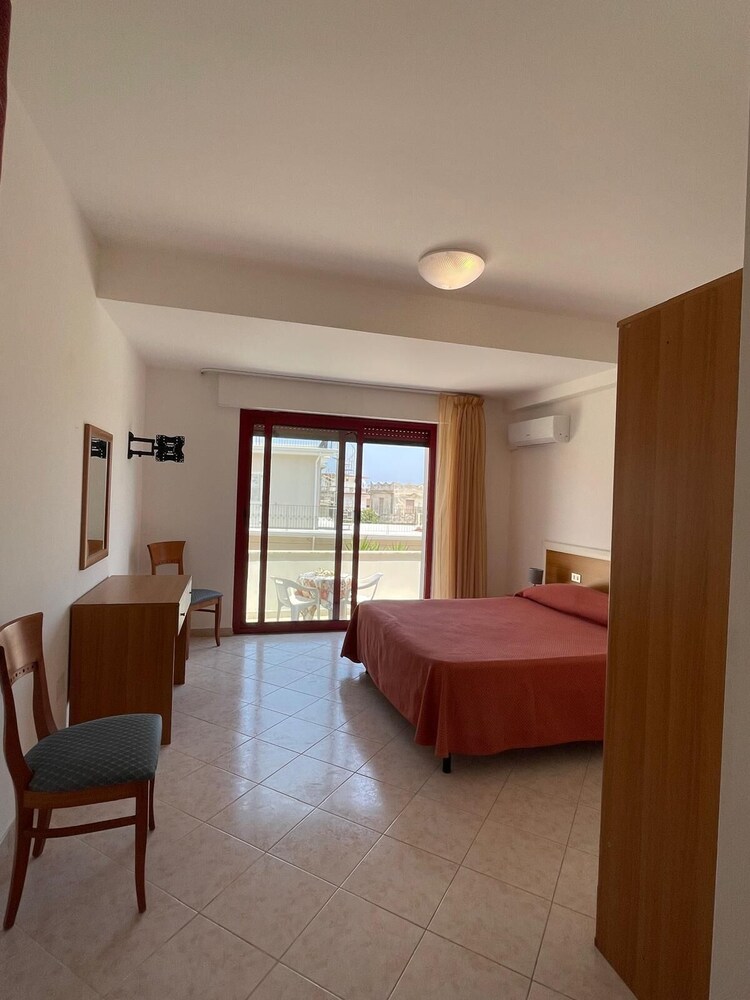 Hotel Lungomare 3 Stelle