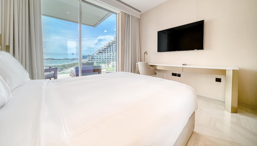 Five Palm Jumeirah 4BR Penthouse w Private Pool