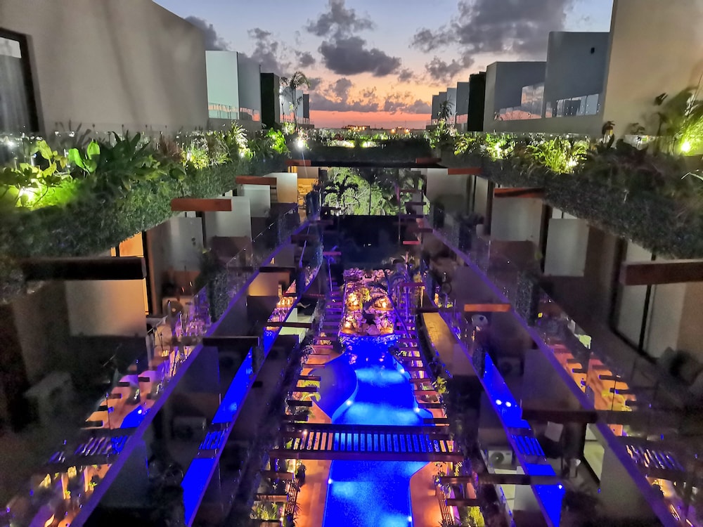 Hotel Menesse Tulum by Spot Rentals - Image 1