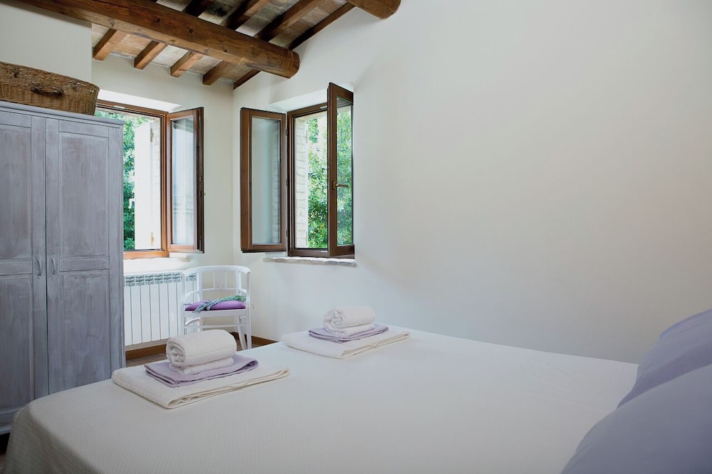 Borgo Sorbatti Country House