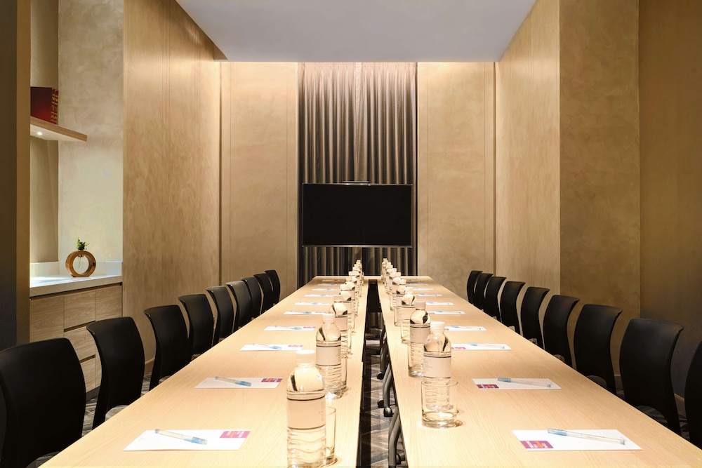 Hyatt Place Bangkok Sukhumvit 24 48