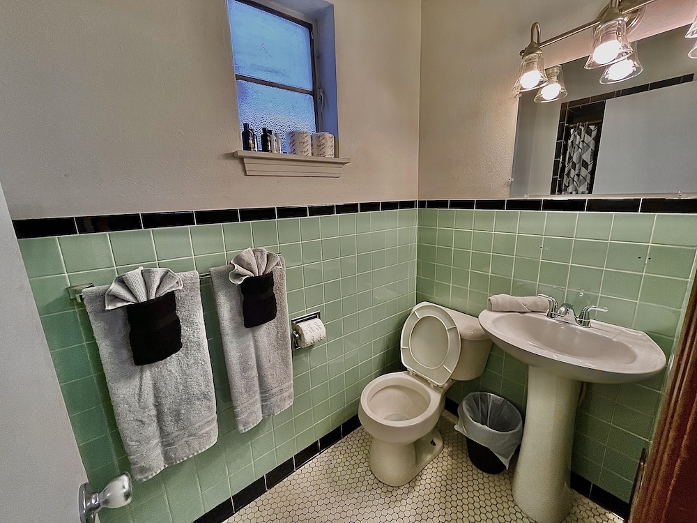 Aldeco Motel - Property Image 10