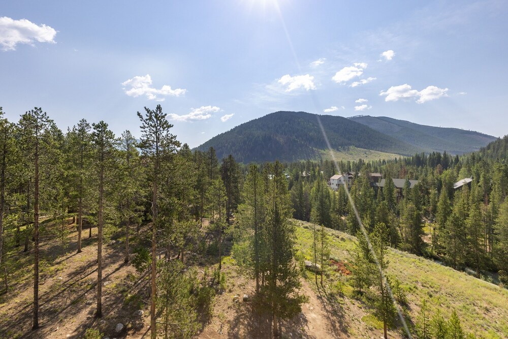 The Pines - Keystone Ski Resort CO Vacation Lodging