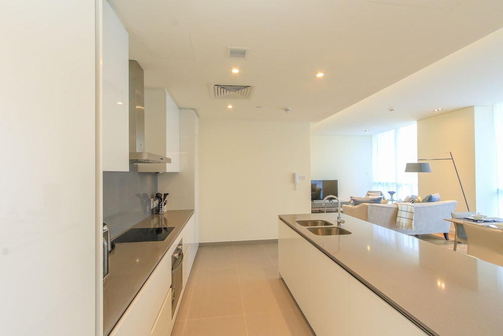 Driven Holiday Homes - City Walk 22