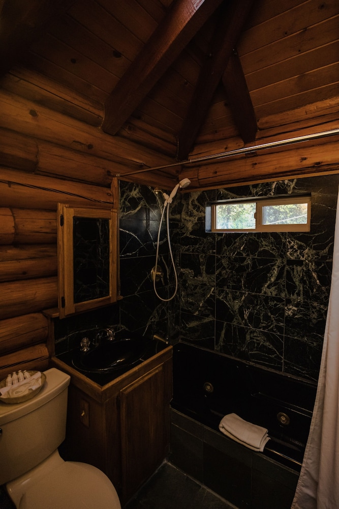 Embers Lodge and Cabins
