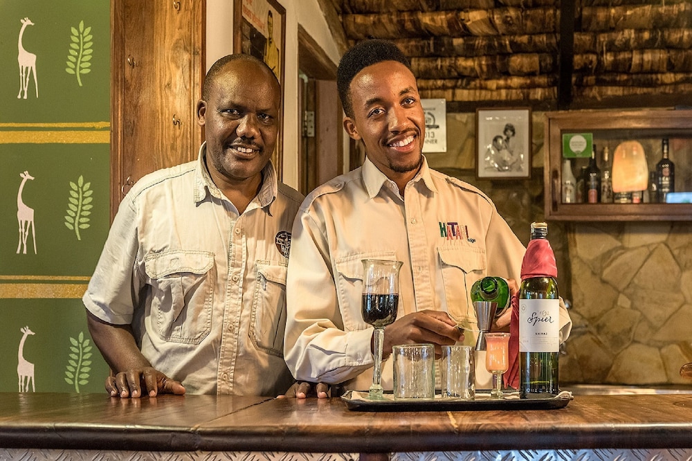 Hatari Lodge