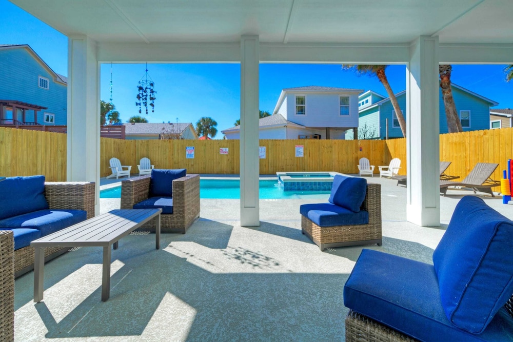 Private Pool+hot Tub, Near the Beach, Gulf Glimpse Marlin Cove by Avantstay