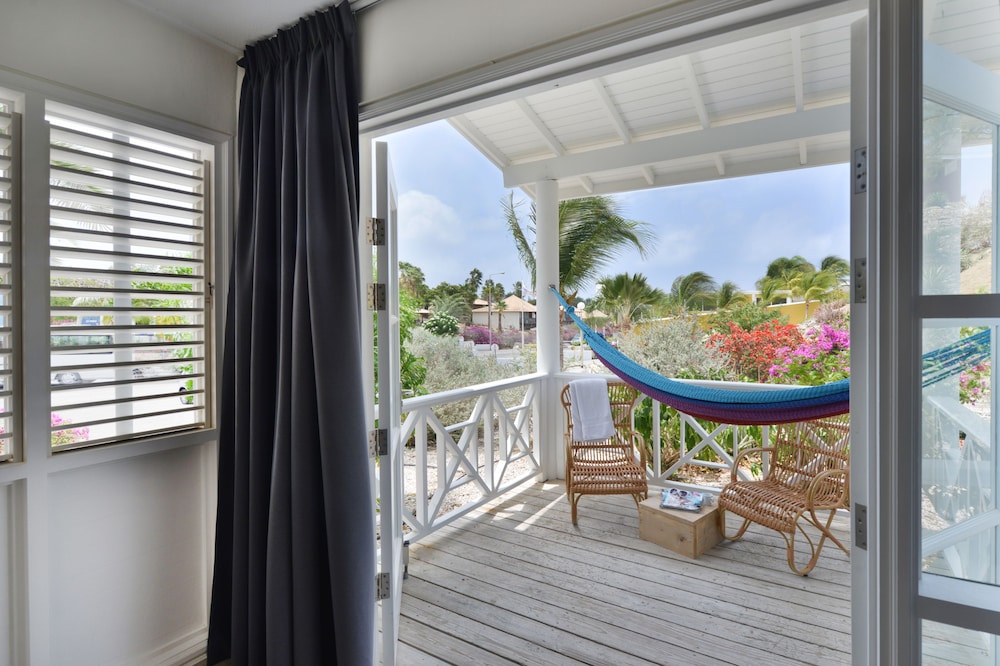 Chogogo Dive & Beach Resort Curacao