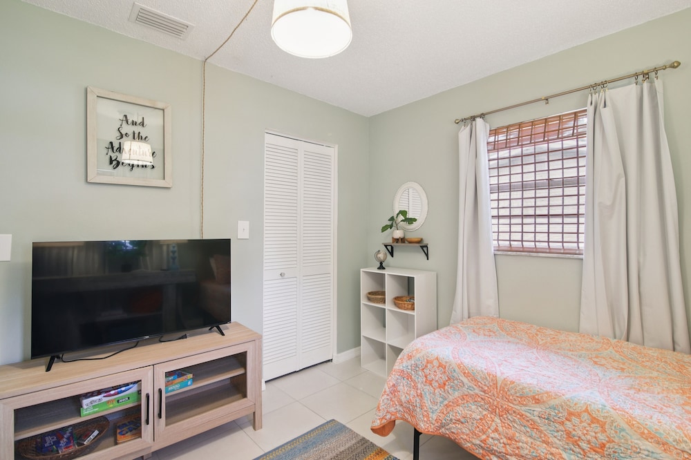Crystal Blue Haven 3 Bedroom Cottage