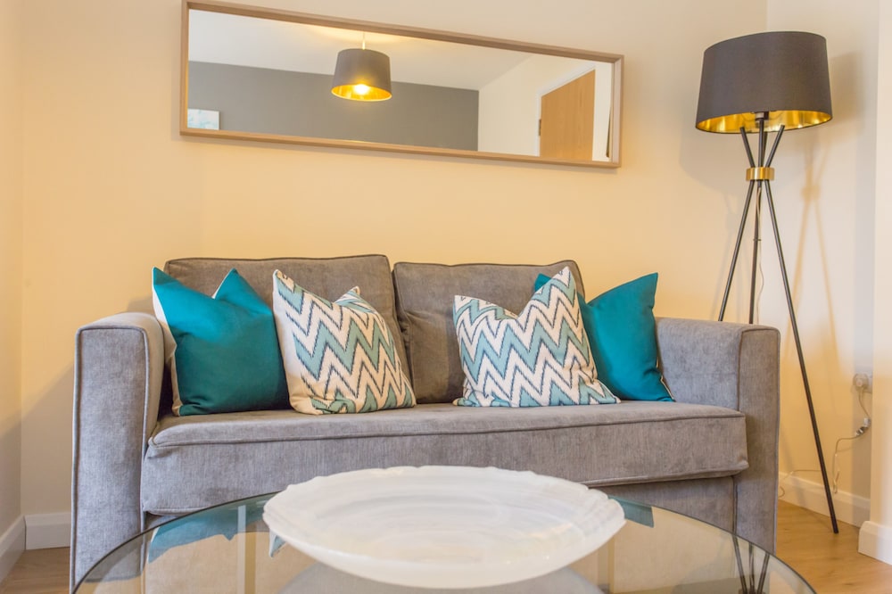 Oxford Vacations - Razia Apartments - Property Image 25