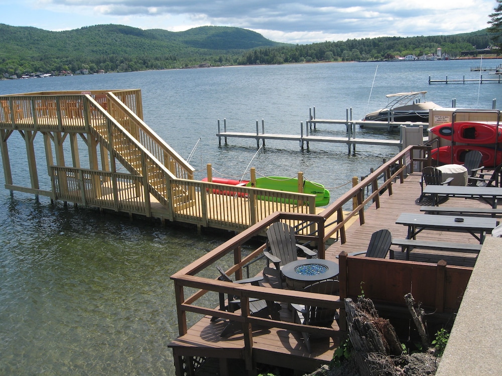 The Lake Motel