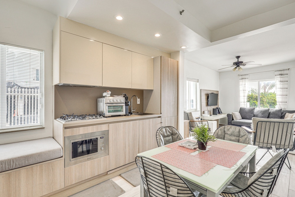 Cozy Miami Beach Apartment < 1 Mi to Ocean!