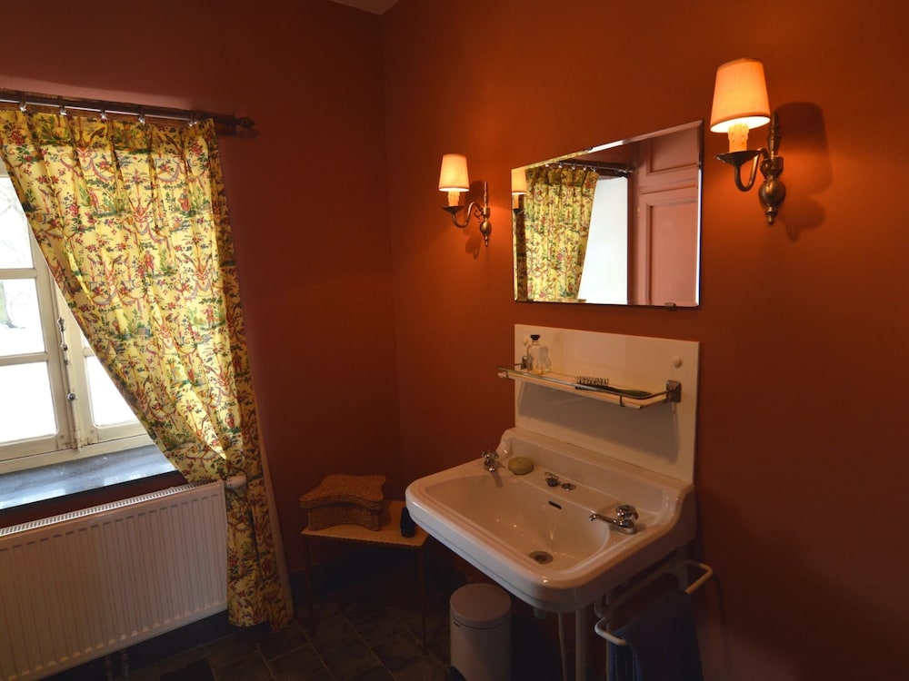 Peaceful Retreat in Roumont view 2