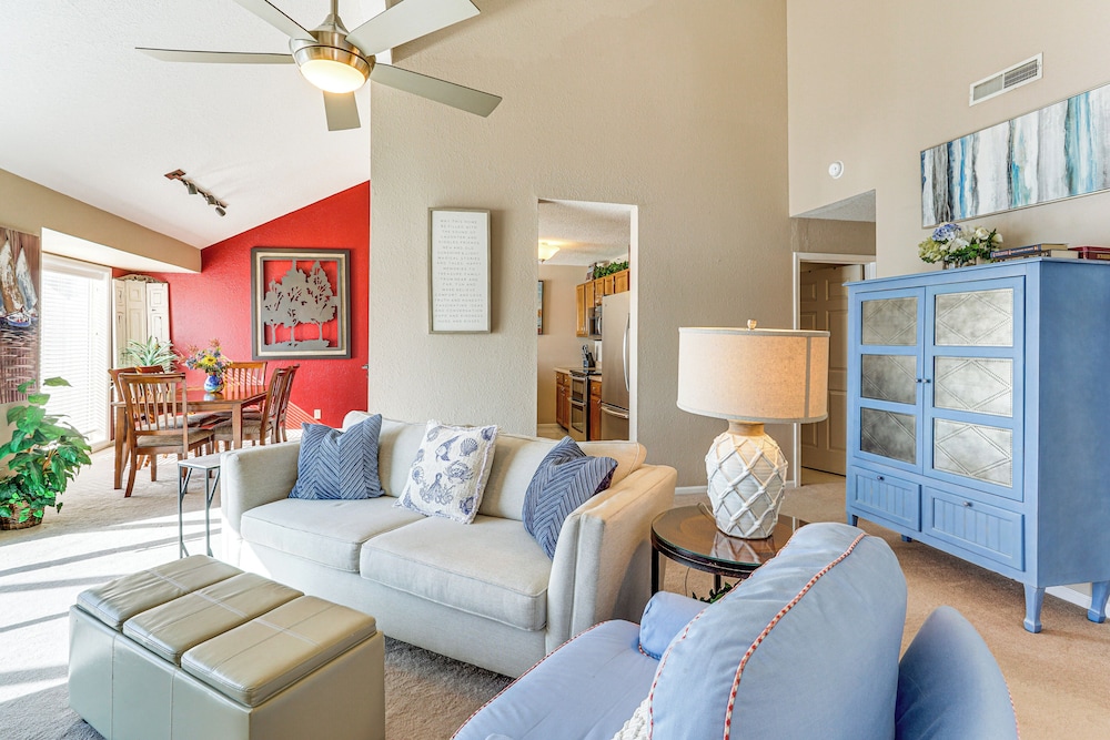 Patio, Views & Pools: Lake of the Ozarks Condo!