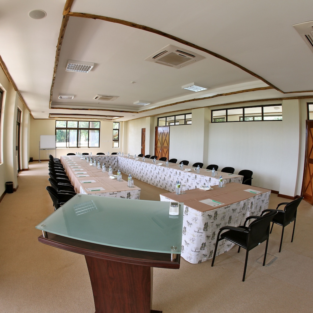 Chobe Safari Lodge | East Africa Uganda