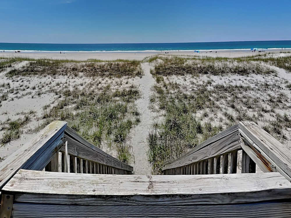 Kirk's Mema's Beach by Topsail Realty