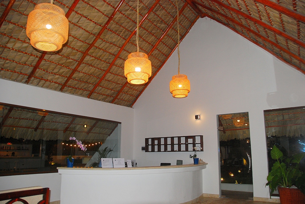 Hotel Playa Catalina - Image 1