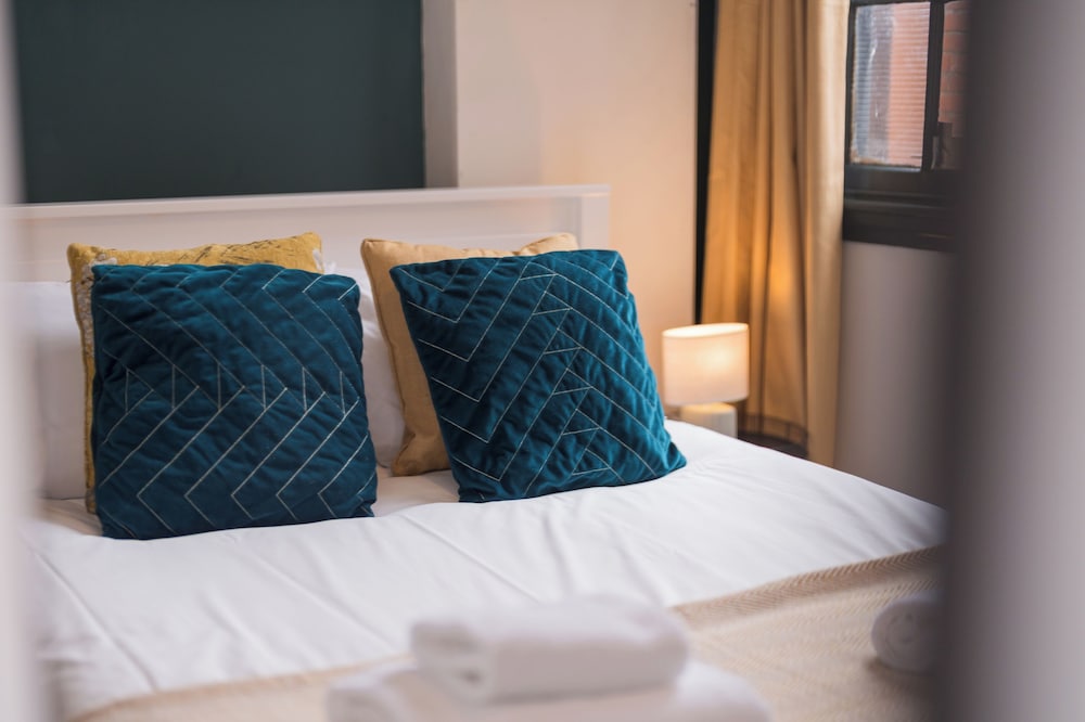 City Centre Spacious Apartment - Birmingham